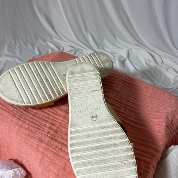 Vince Camino sandal, copper, crisscross, size 7.5 - Picture 9 of 10